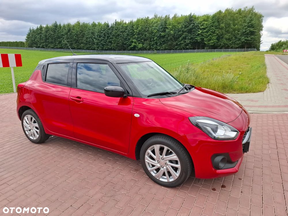 Suzuki Swift 1.2 Dualjet SHVS Premium Plus CVT - 5
