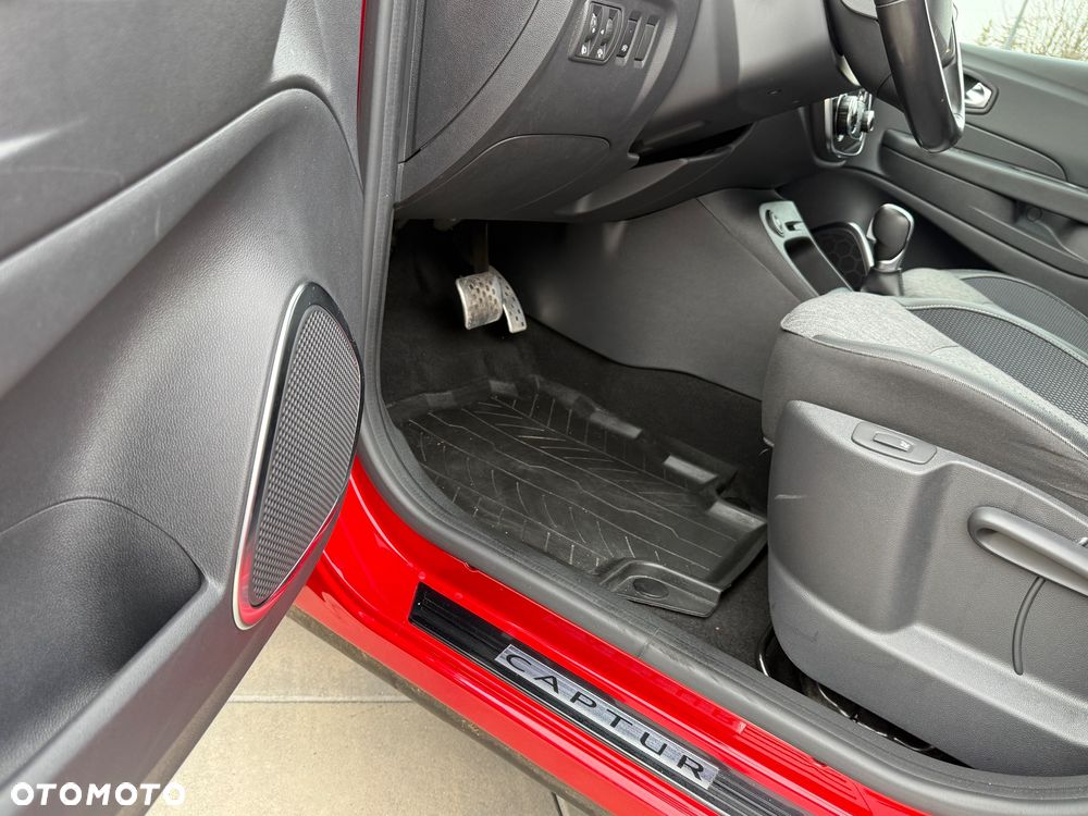 Renault Captur - 25
