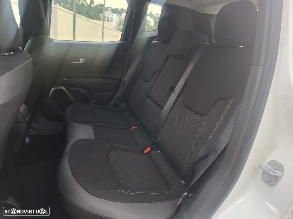 Jeep Renegade 1.6 MJD Limited - 34