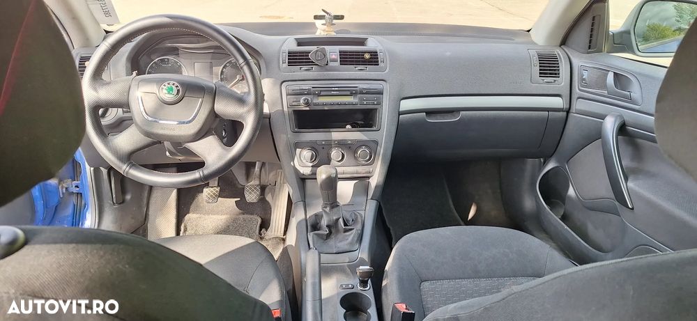 SKODA Octavia 2009 — imagine 10