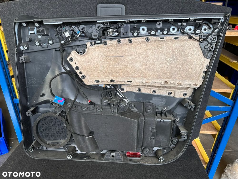 Tapicerka boczek drzwi lewy przód VW Tiguan II 5NA 5NB867011 - 9