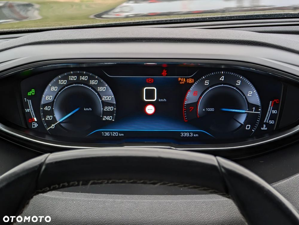Peugeot 3008 PureTech 130 Stop & Start GPF Allure - 24