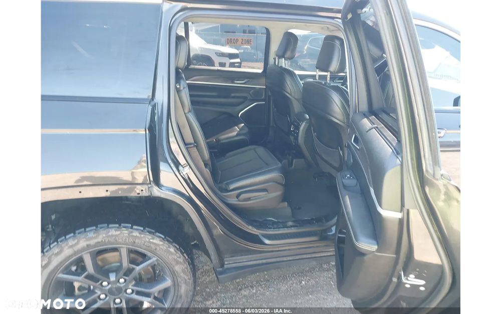 Jeep Grand Cherokee - 14