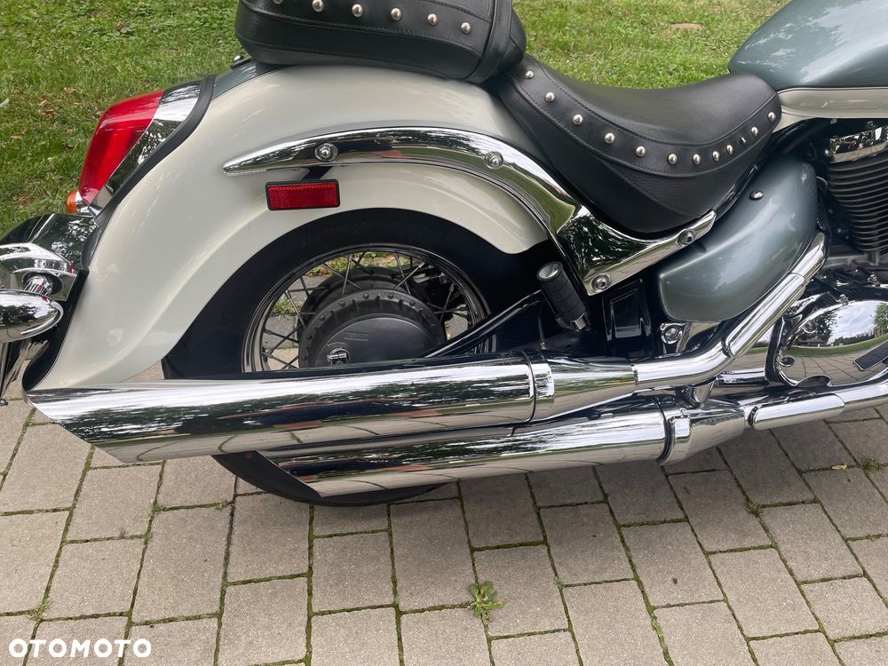 Suzuki Boulevard - 12