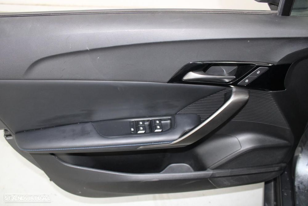 MG MG4 64 kWh Comfort - 11