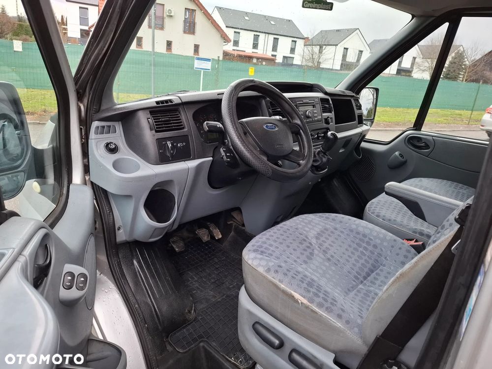 Ford Transit - 8
