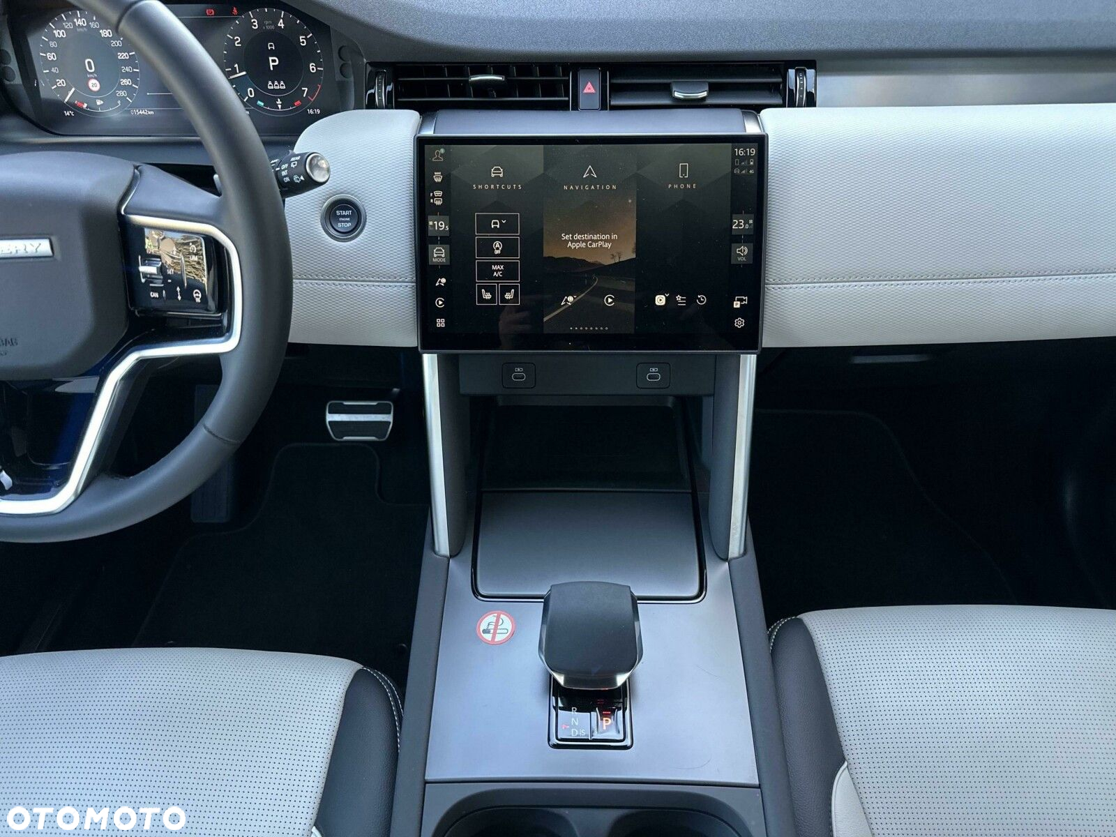 Land Rover Discovery Sport - 18