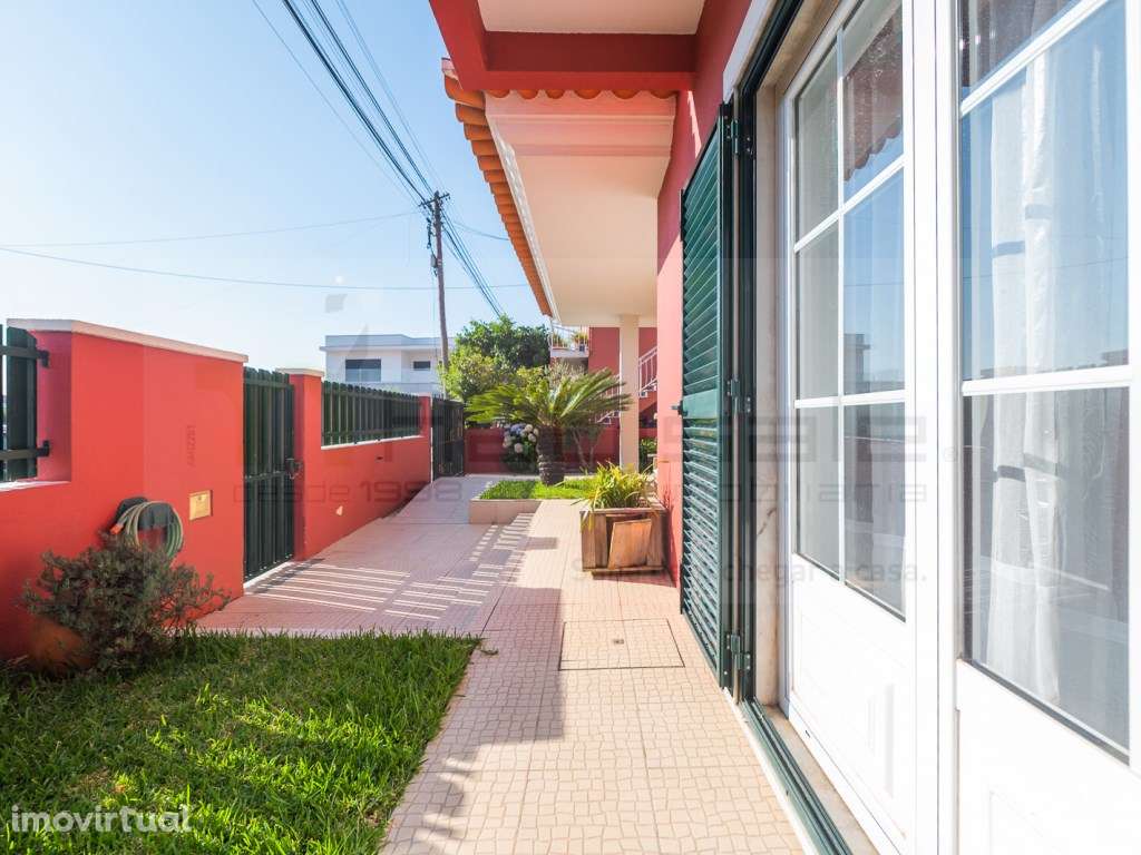 Moradia T4+1 | Casal Novo - Famões / Caneças - Grande imagem: 3/47