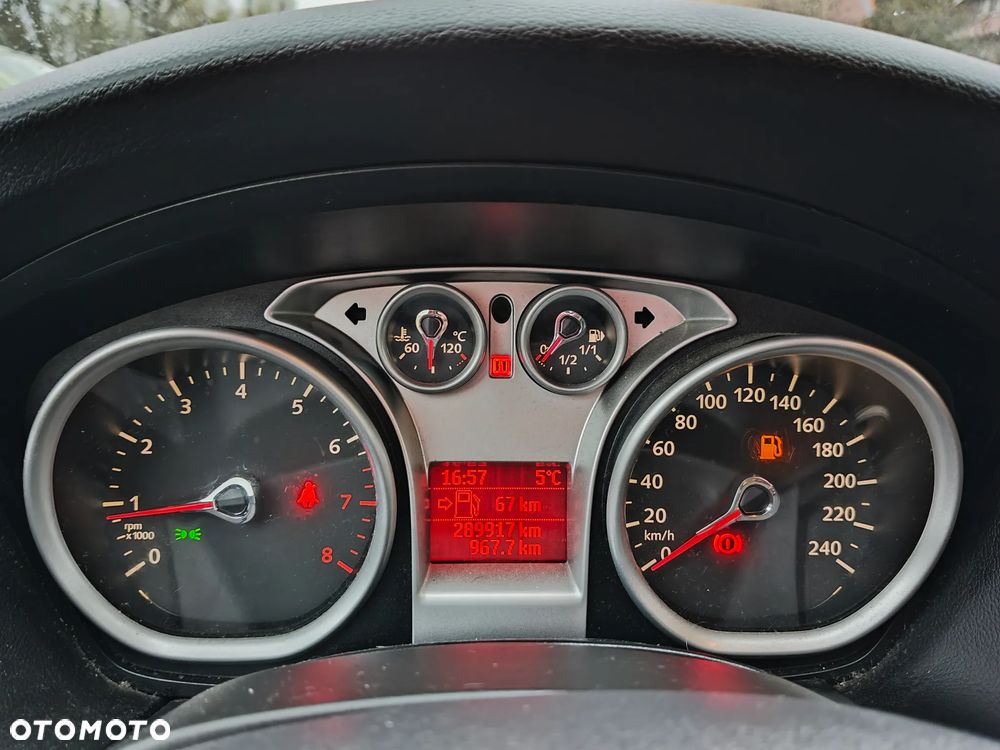 Ford Focus 1.4 16V Style - 17