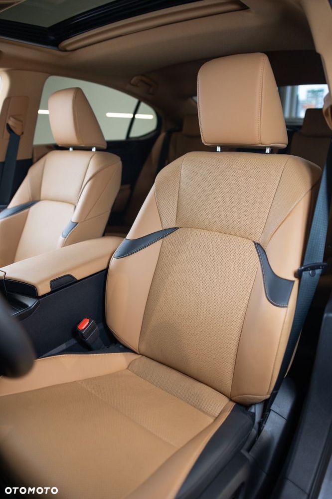 Lexus ES - 9