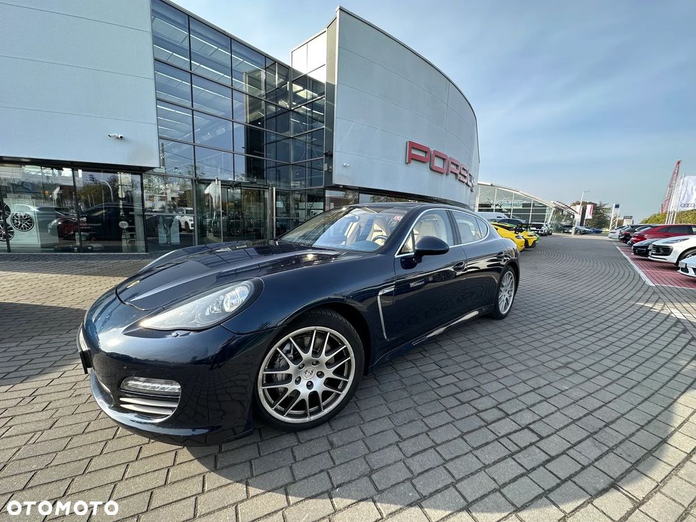 Porsche Panamera 4S - 7