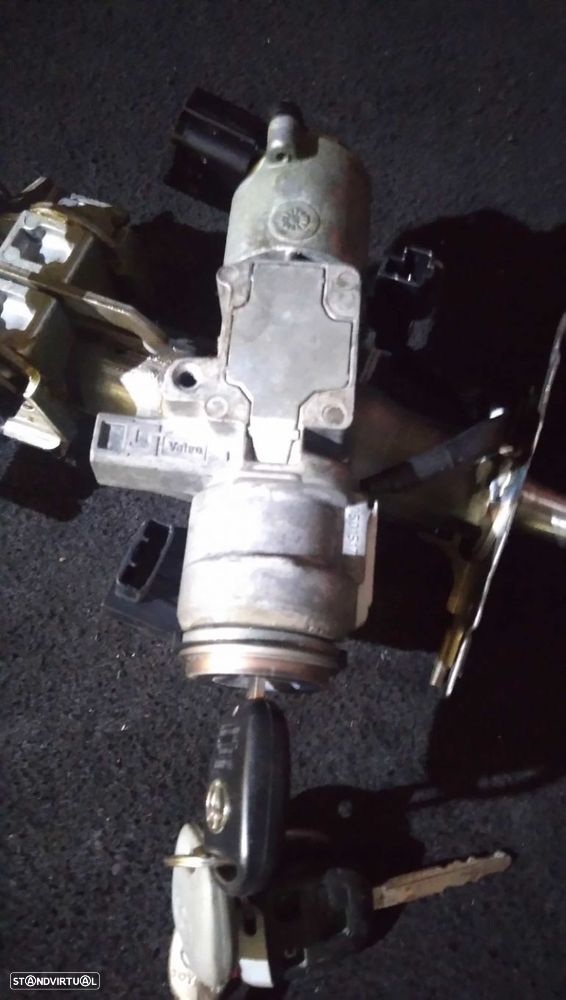 Canhão De Ignição Com Chave Toyota Avensis (_T25_) - 2