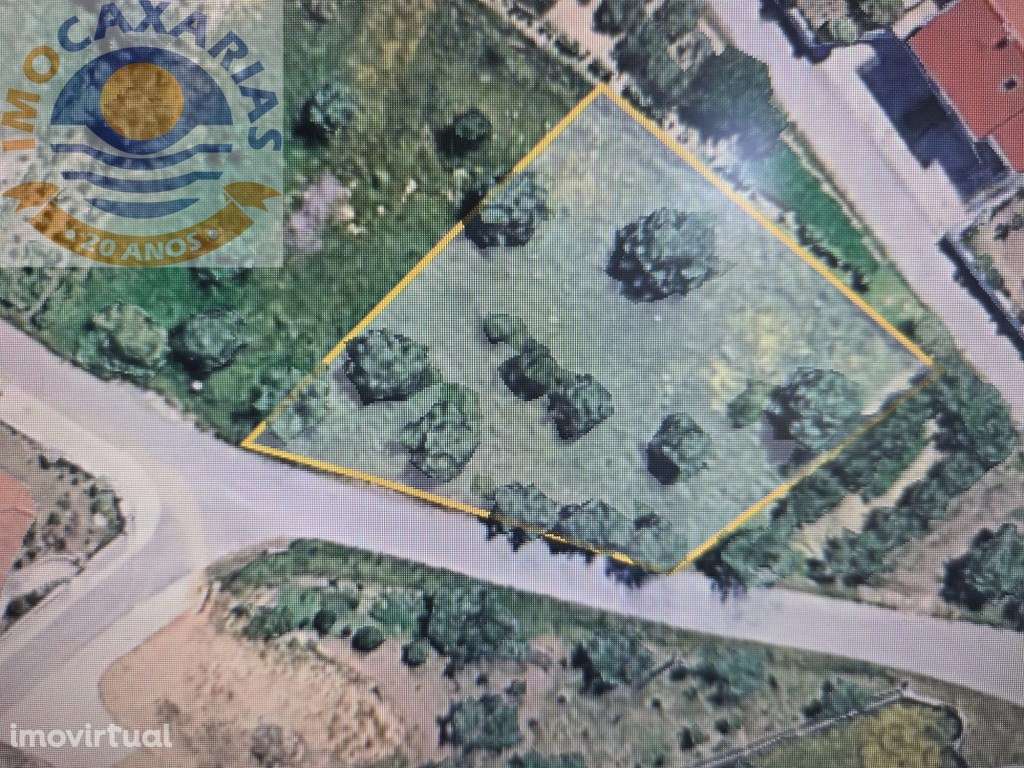 Terreno Exclusivo com 950m² em Casal dos Bernardos, Ourém - Ideal p... - Grande imagem: 2/7