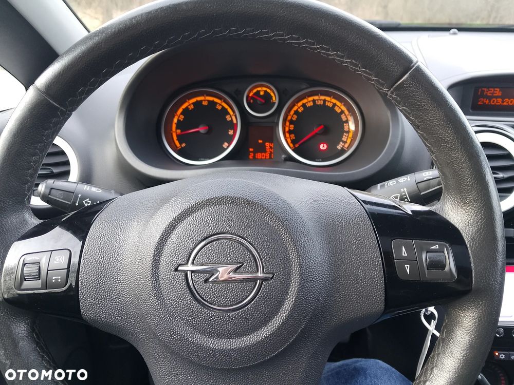 Opel Corsa 1.6 Turbo Color Race - 34