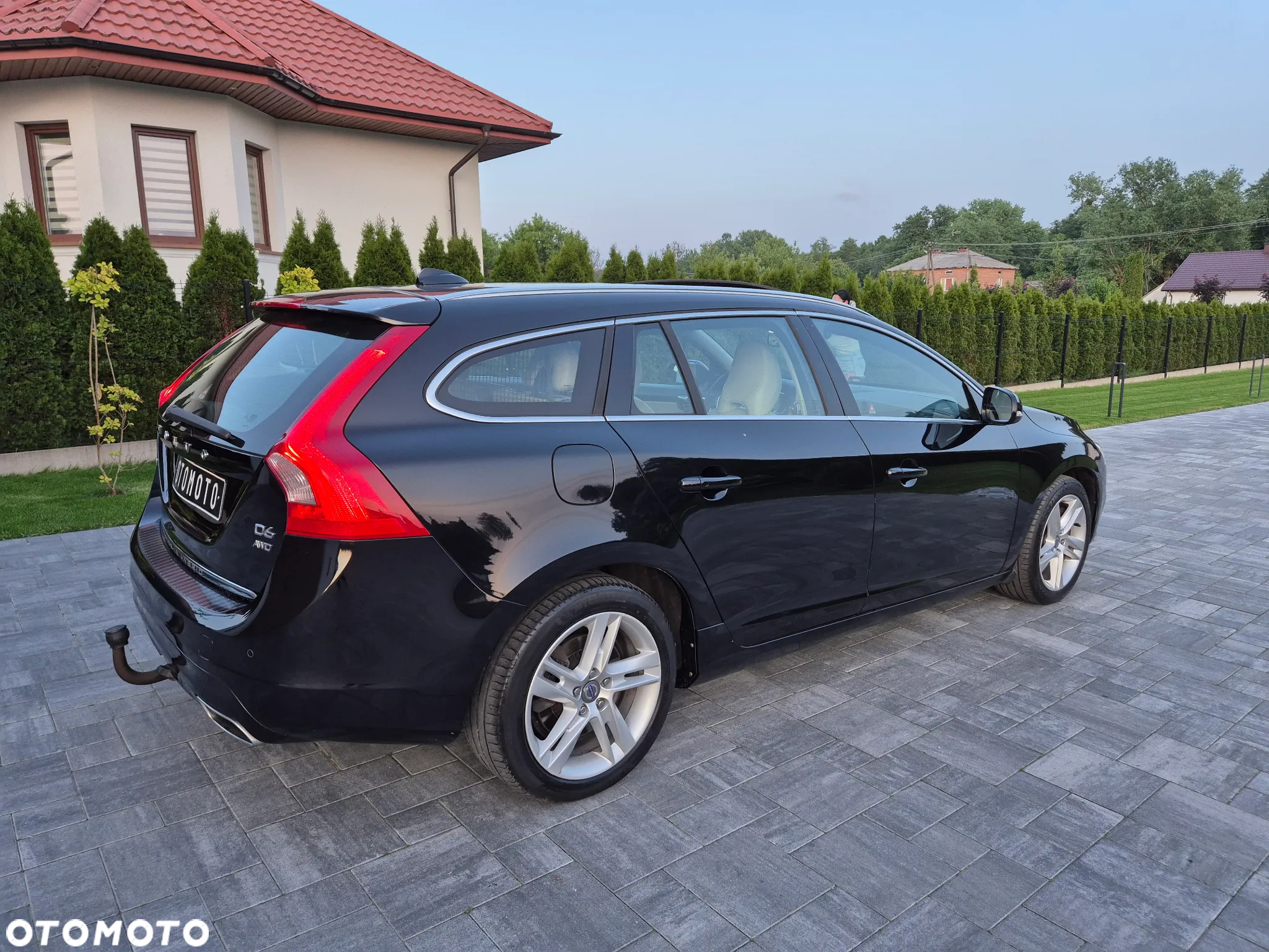 Volvo V60 D6 Plug-In-Hybrid AWD Geartronic Summum - 30