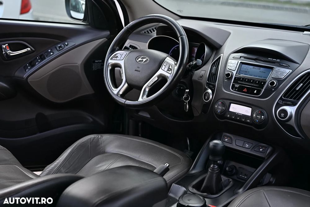 Hyundai ix35 2.0 CRDI High 4WD GLS Premium - 12