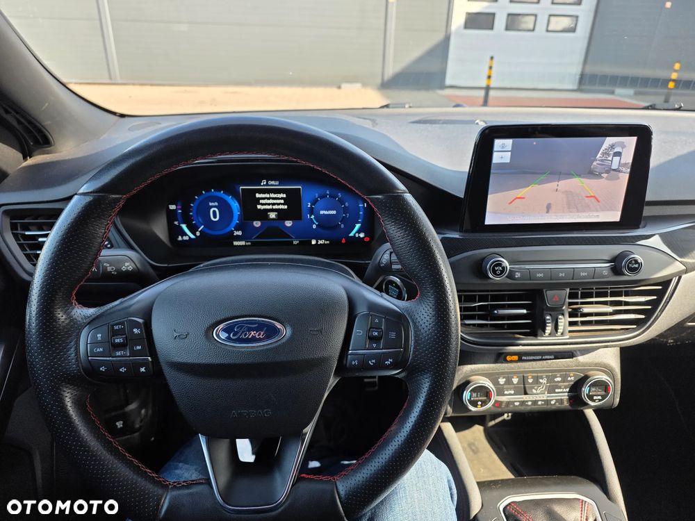 Ford Focus - 10