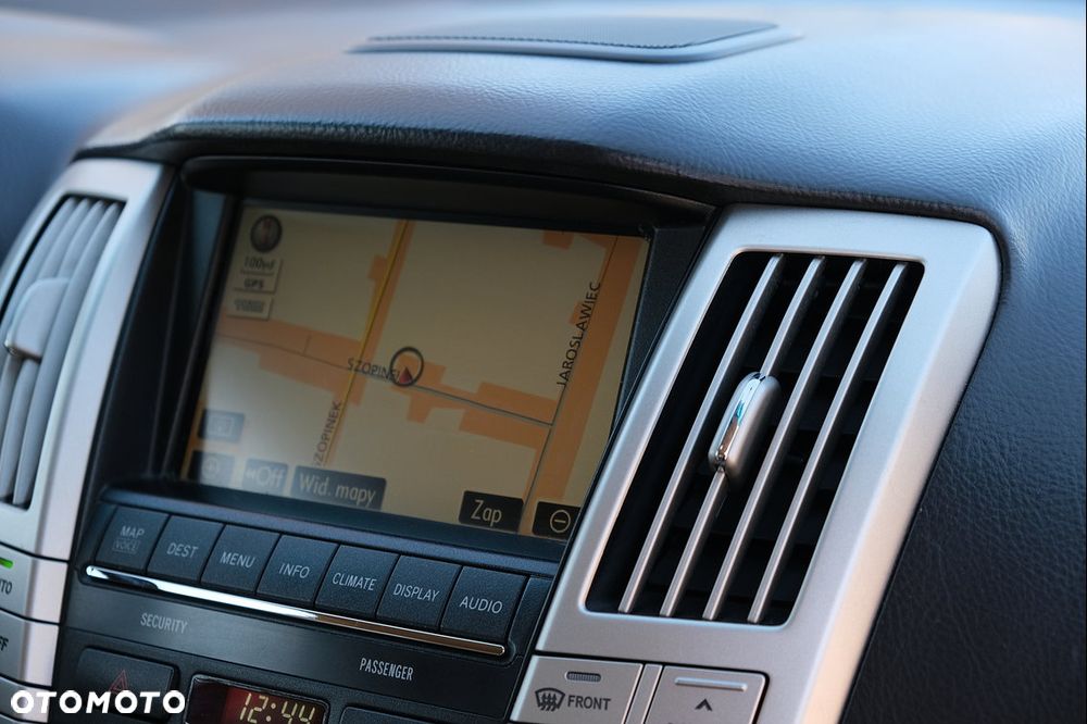 Lexus RX - 25