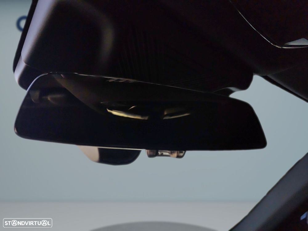 BMW 520 d Pack Desportivo M Pro — fotografia 33
