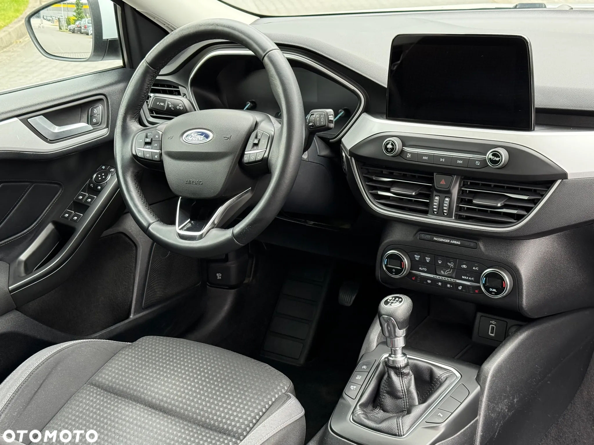 Ford Focus Turnier 1.5 EcoBlue Start-Stopp-System COOL&CONNECT - 17