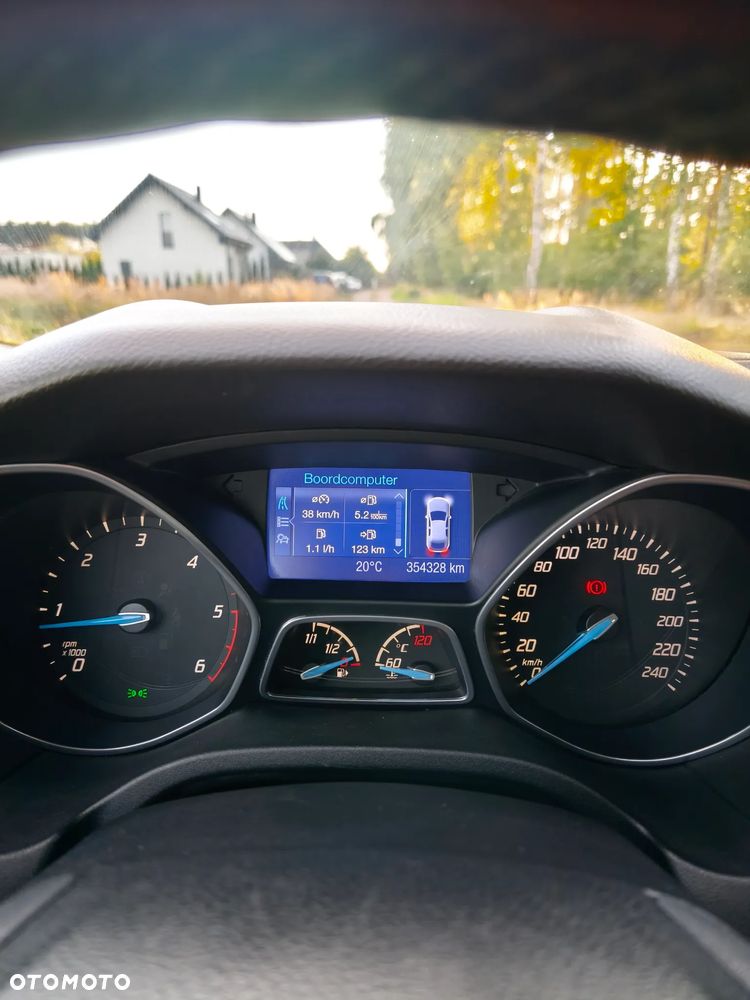 Ford Focus 1.6 TDCi ECOnetic 99g Start-Stopp-System Champions Edition - 8