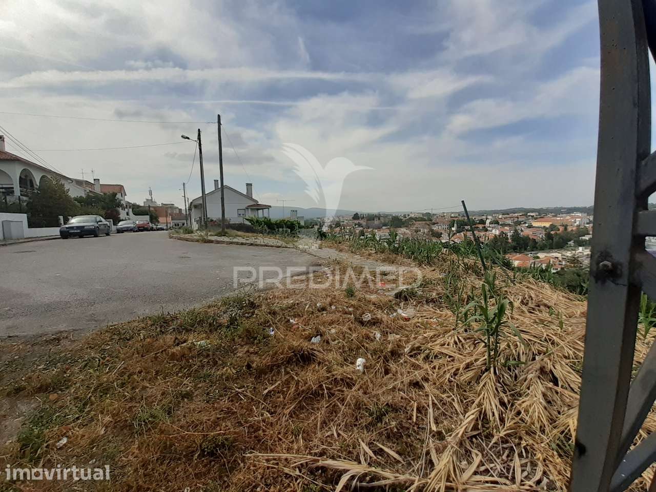 Lote de Moradia - Grande imagem: 2/15