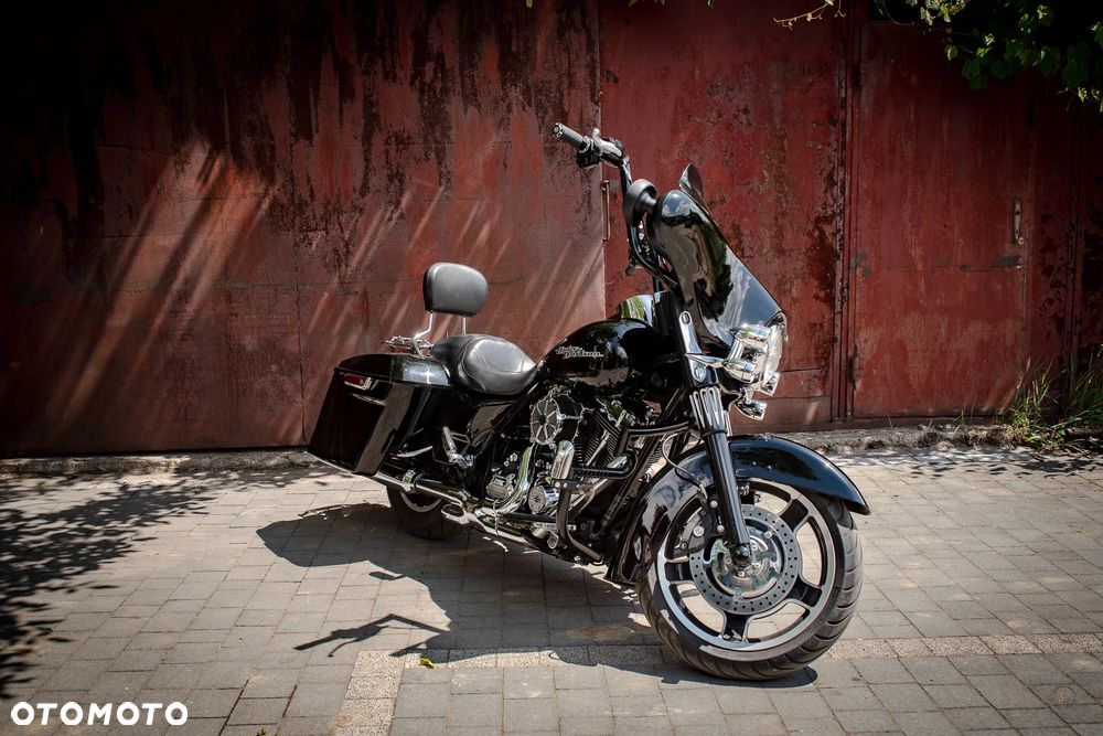 Harley-Davidson Touring Street Glide - 9