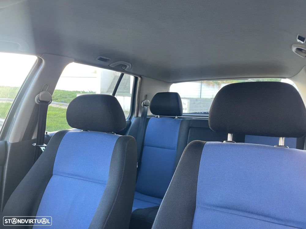 VW Golf 1.9 TDi 25 Anos - 6