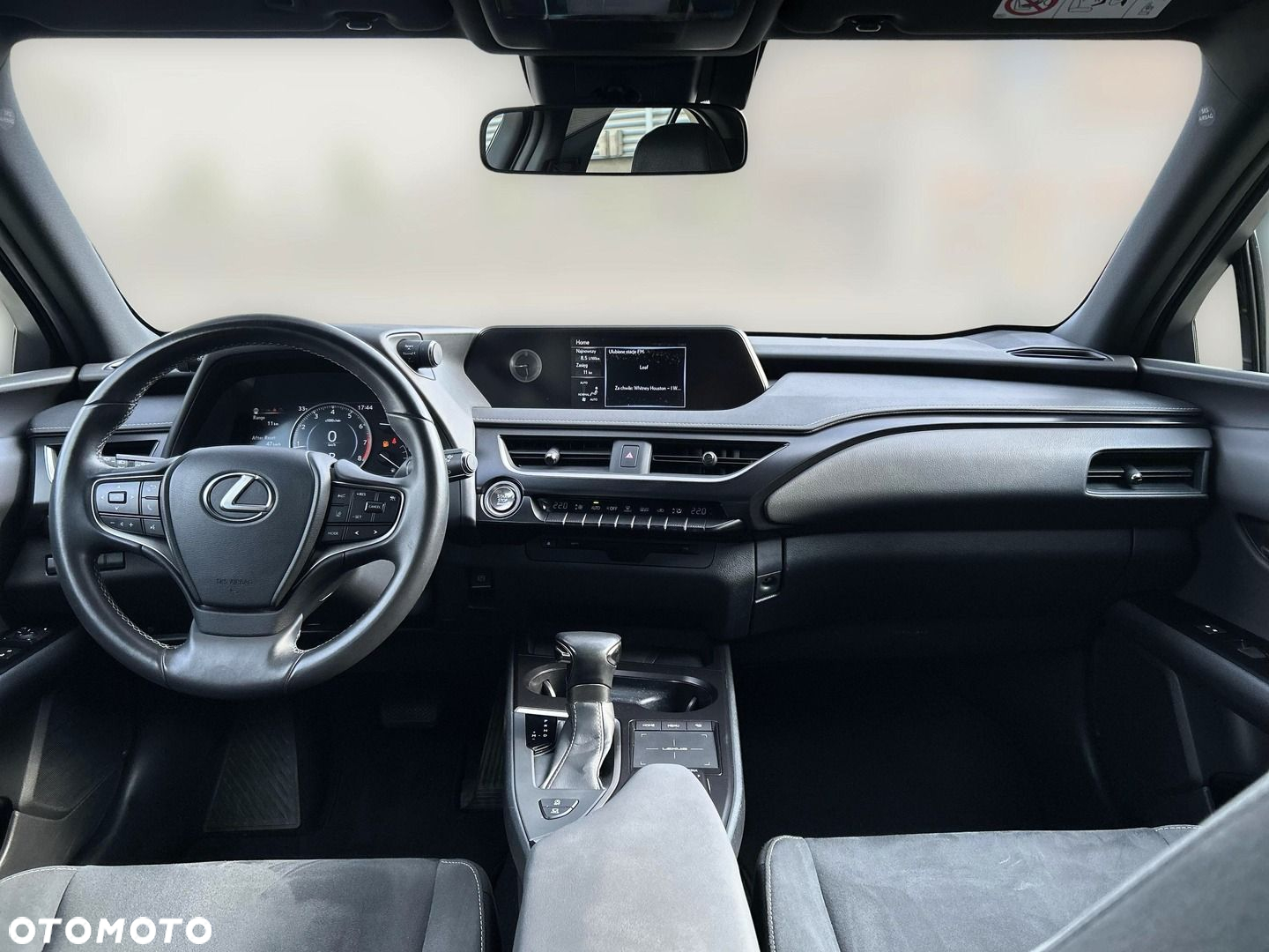 Lexus UX 200 GPF Pure 2WD - 11