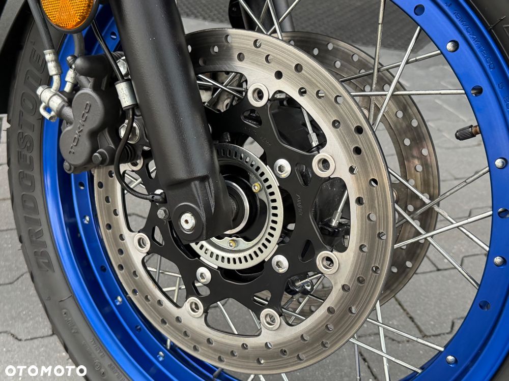 Suzuki V-STROM - 20
