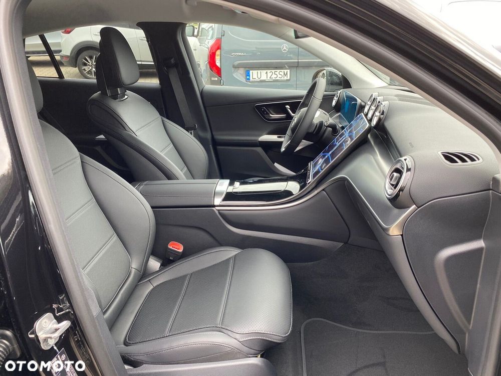 Mercedes-Benz GLC - 21