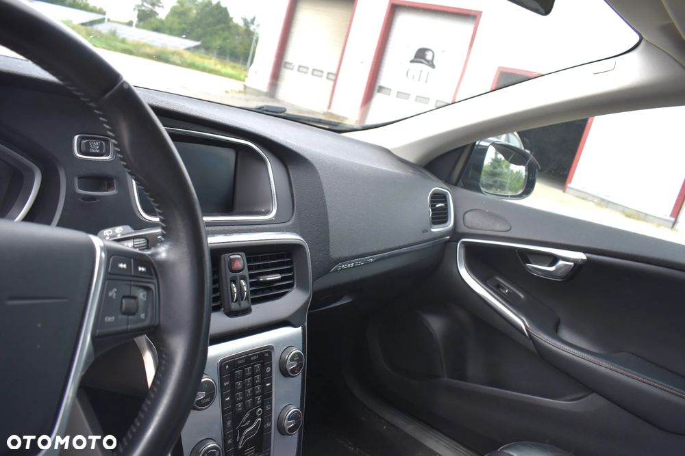 Volvo V40 D2 Drive-E Base - 17
