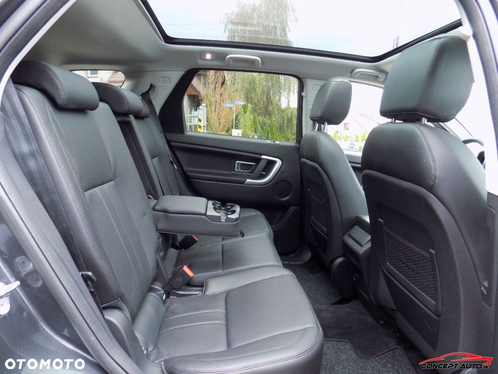 Land Rover Discovery Sport - 30