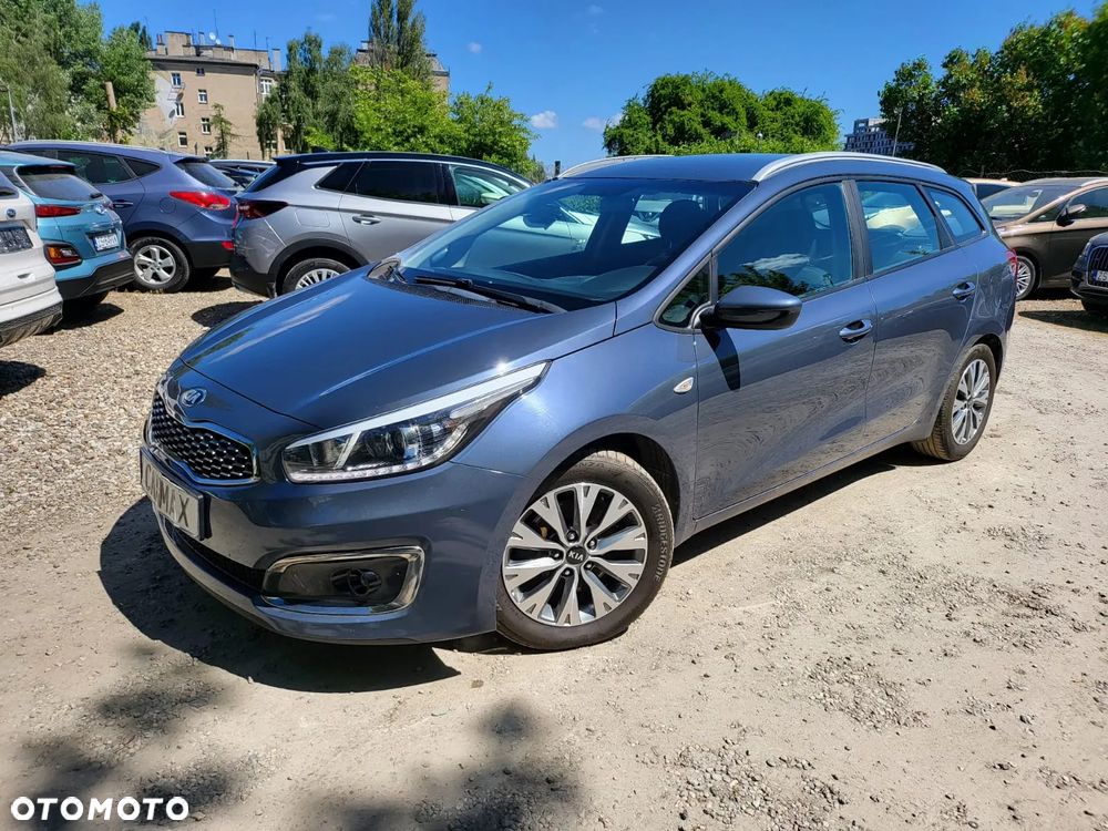 Kia Ceed - 1