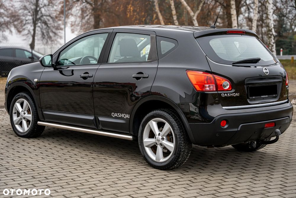Nissan Qashqai 2.0 dCi 4 x 4 DPF tekna - 6