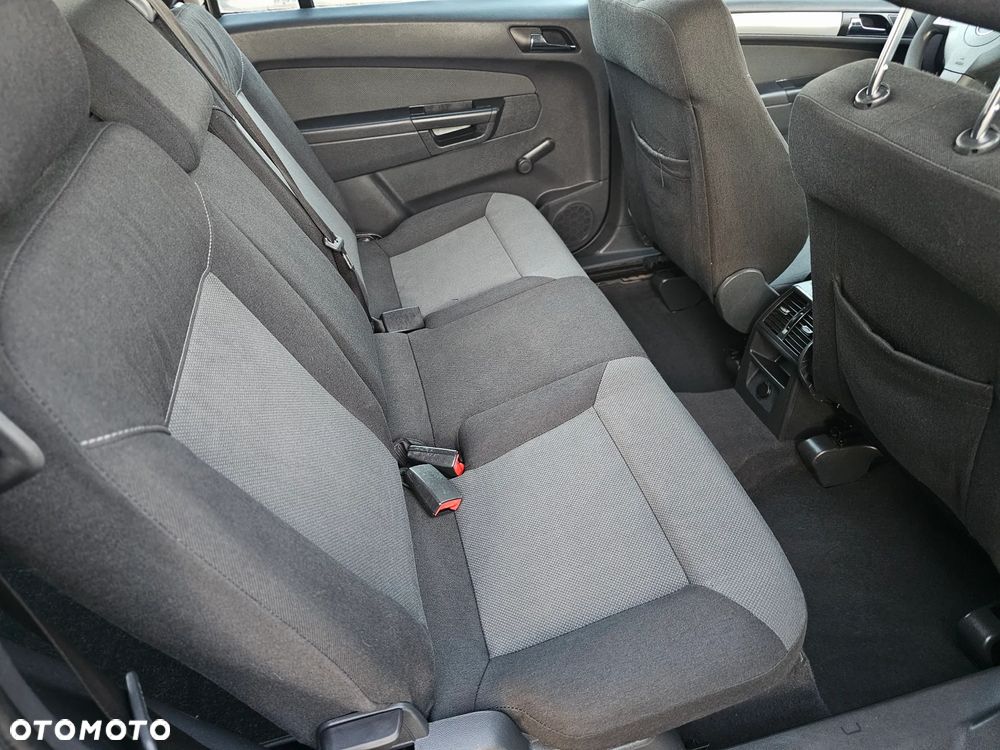 Opel Zafira 1.8 Navi - 10