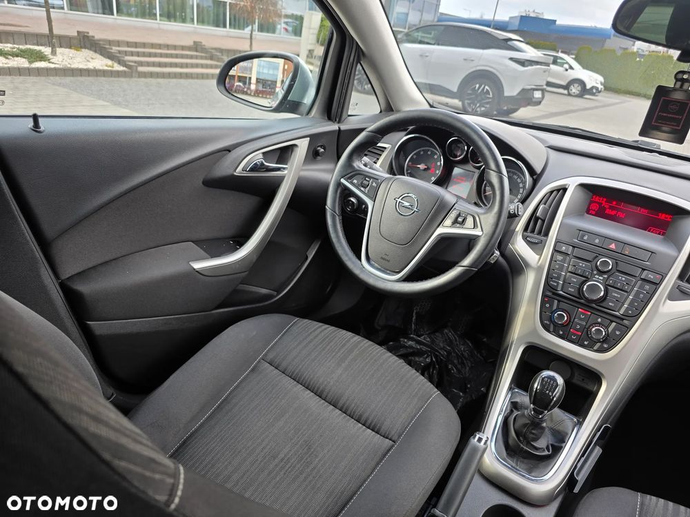 Opel Astra 1.4 T Cosmo - 22