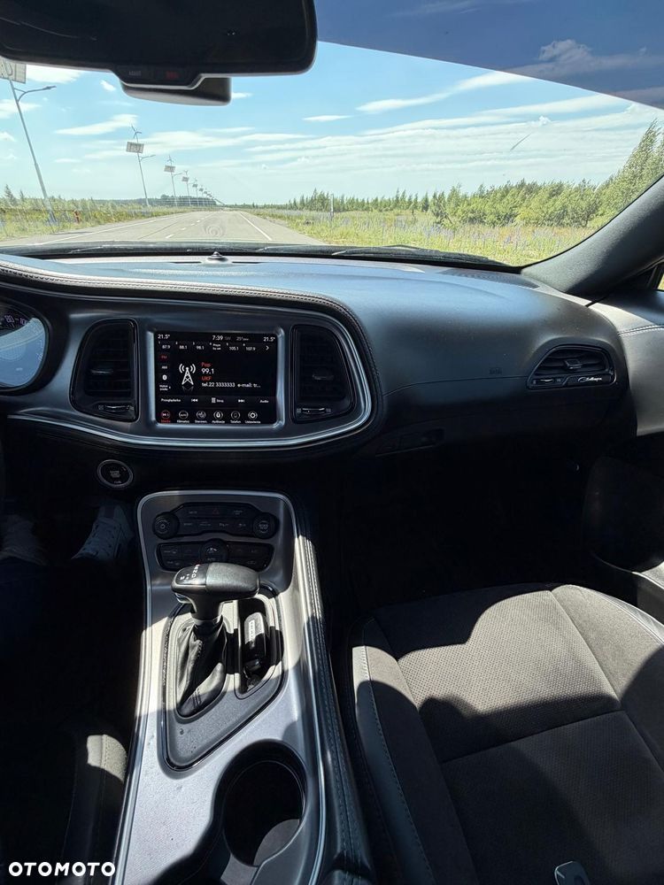 Dodge Challenger 5.7 R/T - 19