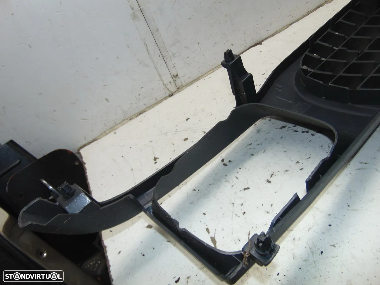 Bedford KBD/Opel Brava grelha - 7