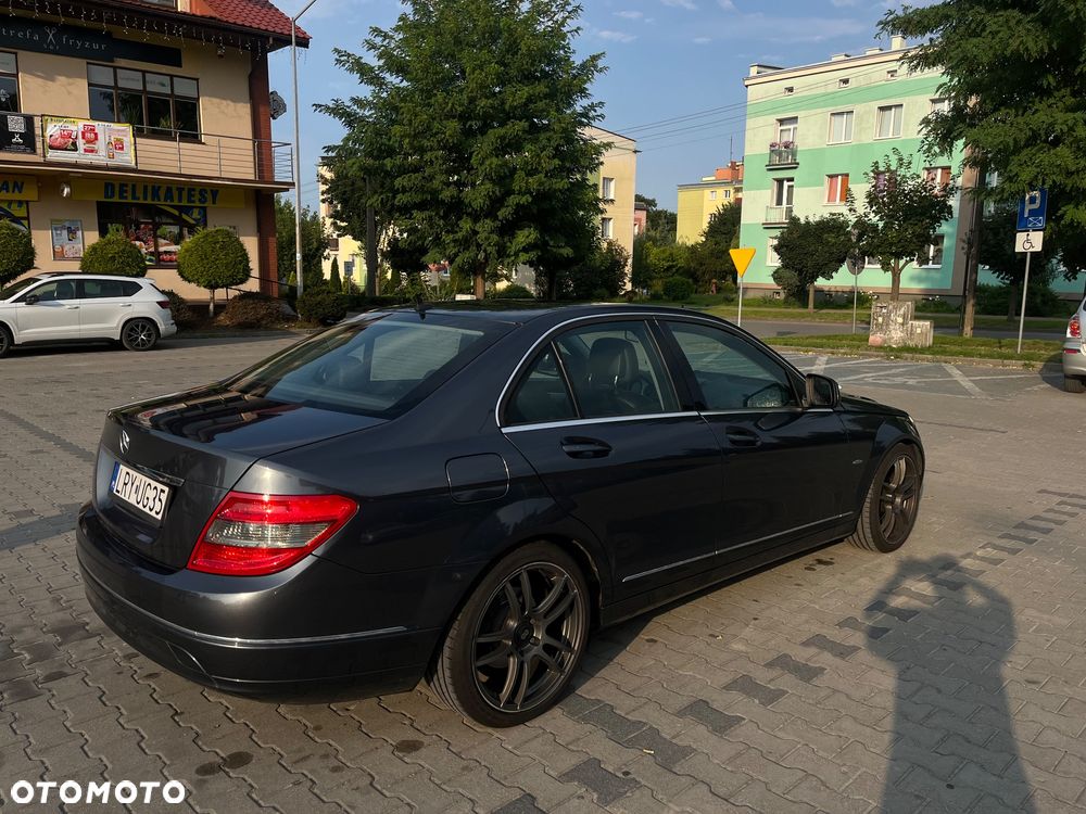 Mercedes-Benz Klasa C 180 Kompressor Avantgarde - 9