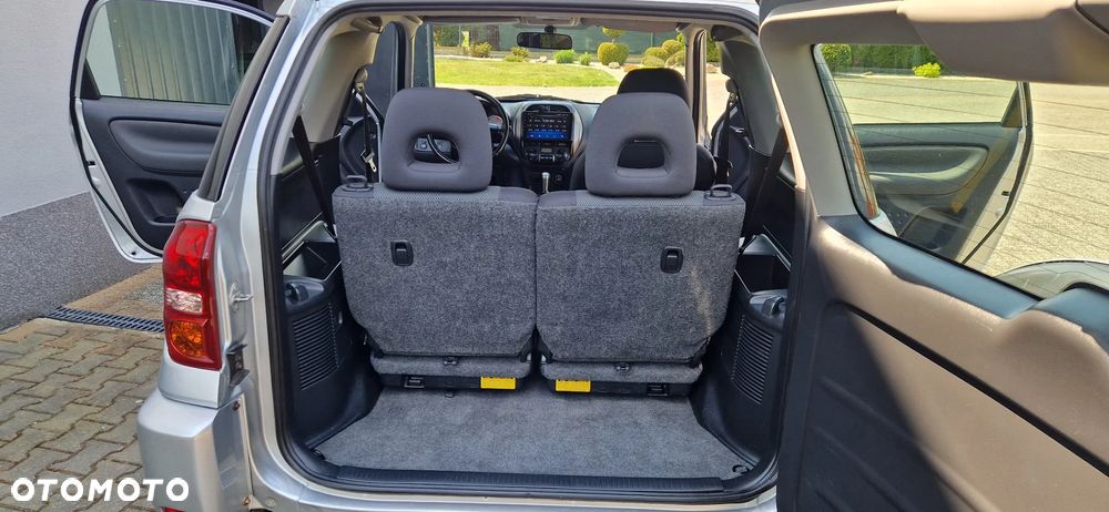 Toyota RAV4 4x4 Executive - 16