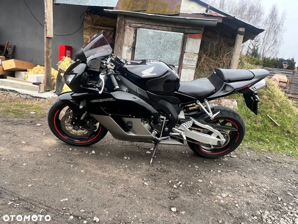 Honda CBR - 7
