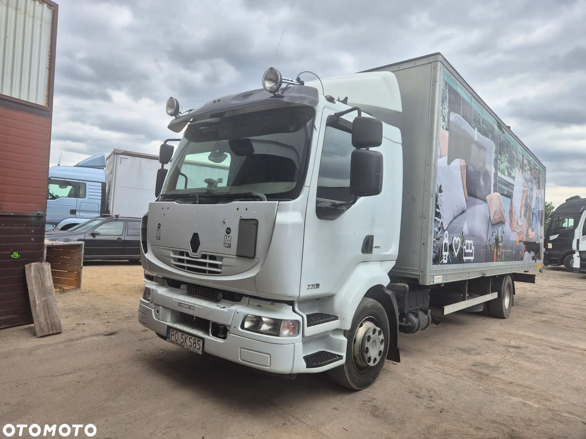 Renault Midlum dxi220 - 1