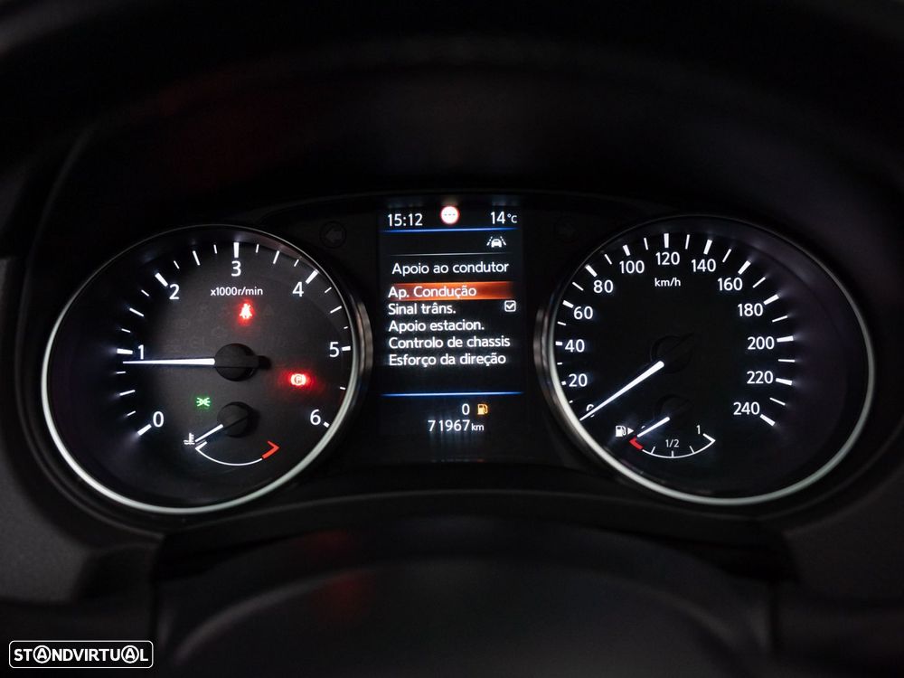 Nissan Qashqai 1.5 dCi N-Connecta - 15