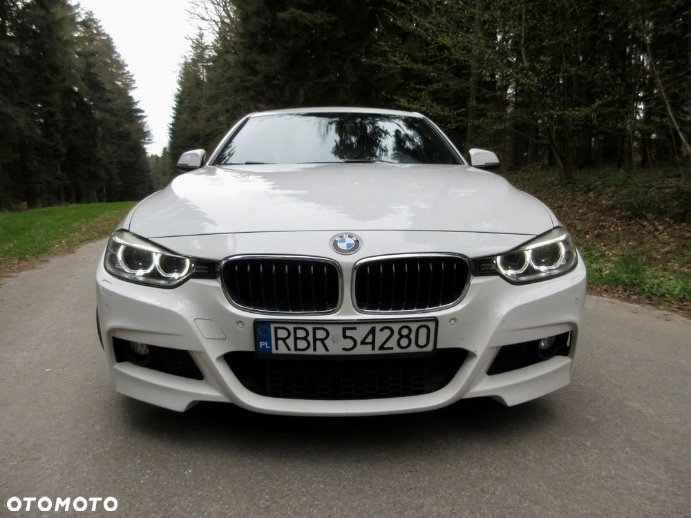BMW Seria 3 325d M Sport - 28