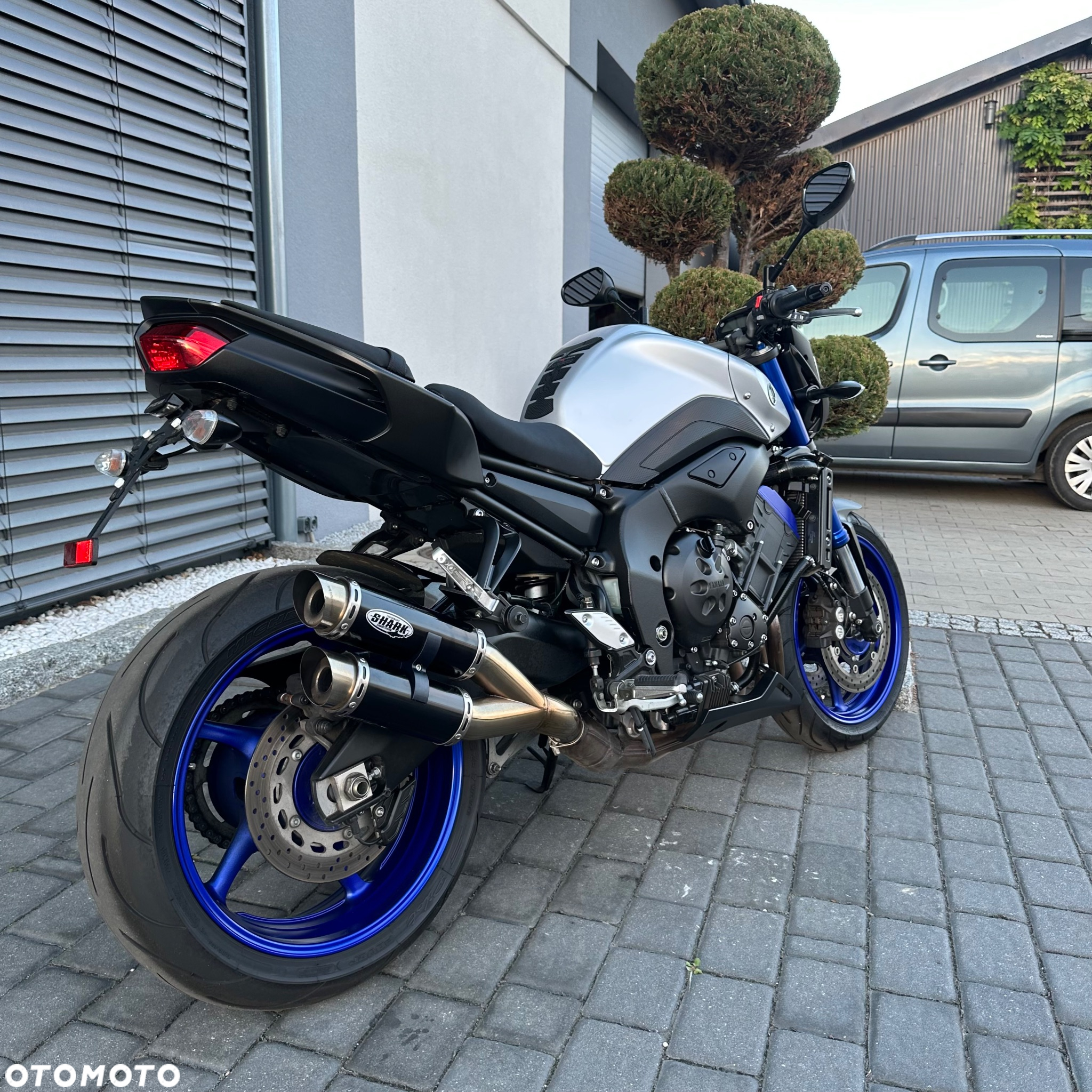 Yamaha FZ8 - 3