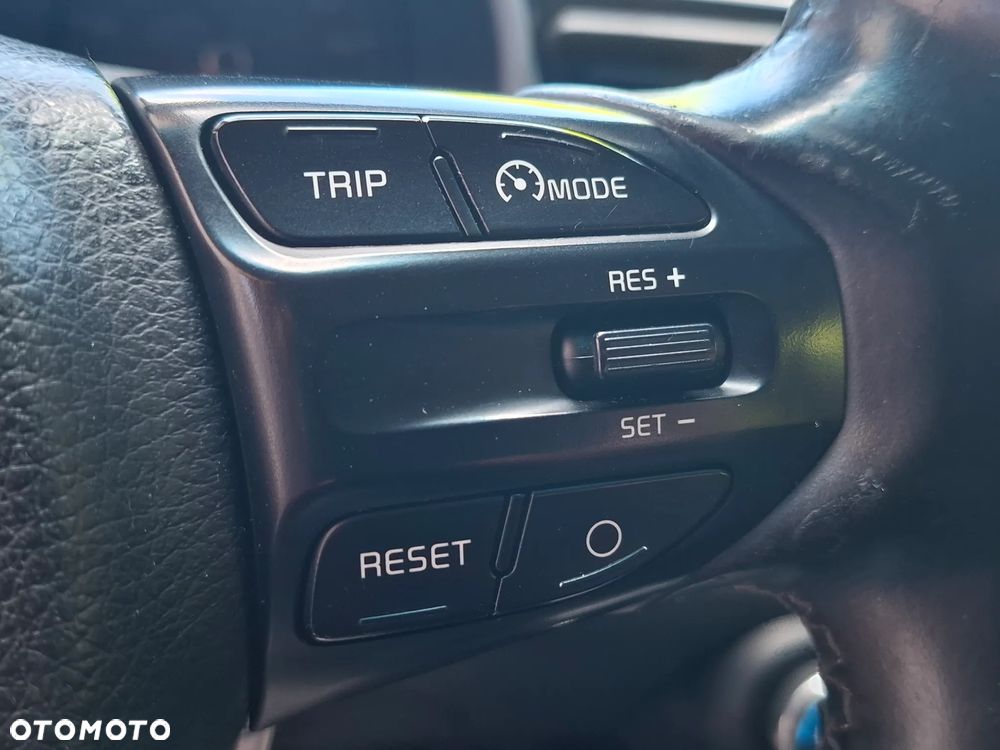 Kia Rio 1.2 L - 18