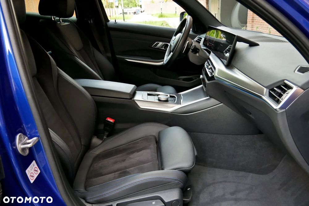 BMW Seria 3 320d xDrive M Sport sport - 27