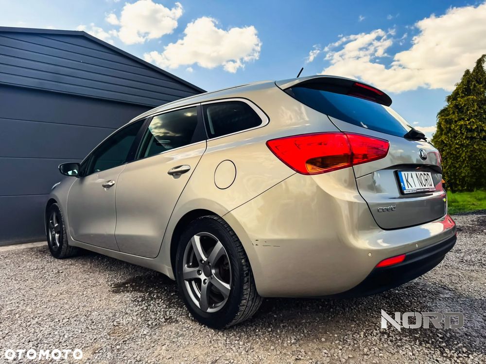 Kia Ceed 1.6 GDI L - 8