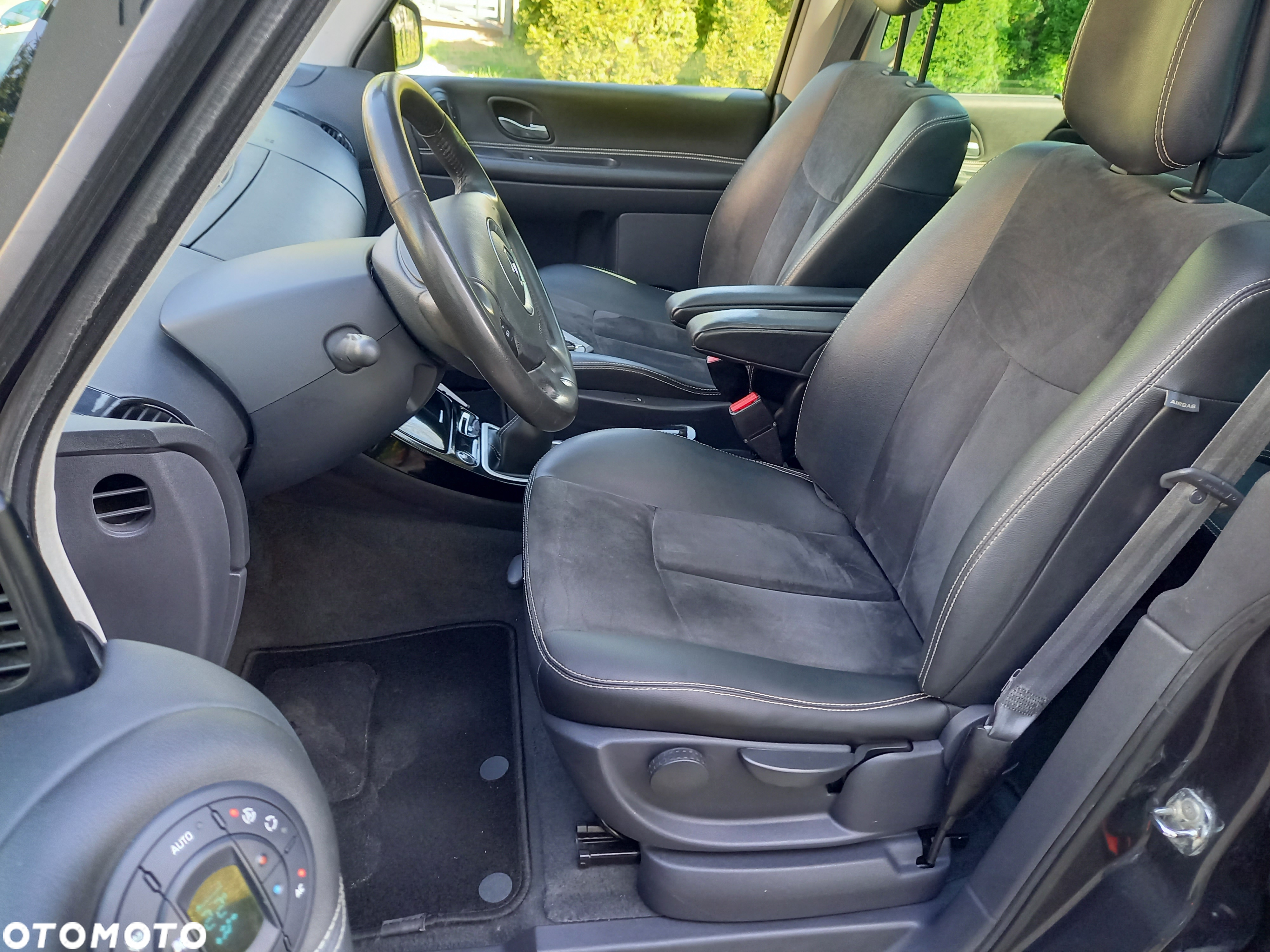 Renault Espace 2.0 dCi FAP Privilege - 23